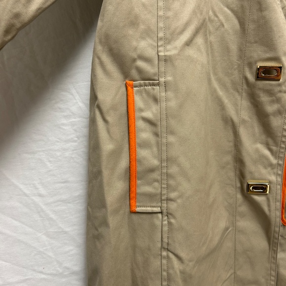 Wonder Tranch Coat With Orange Detail - Picture 3 of 6